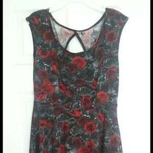 Hottopic rose dress